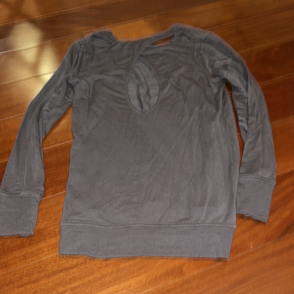 Athleta cut out crewneck